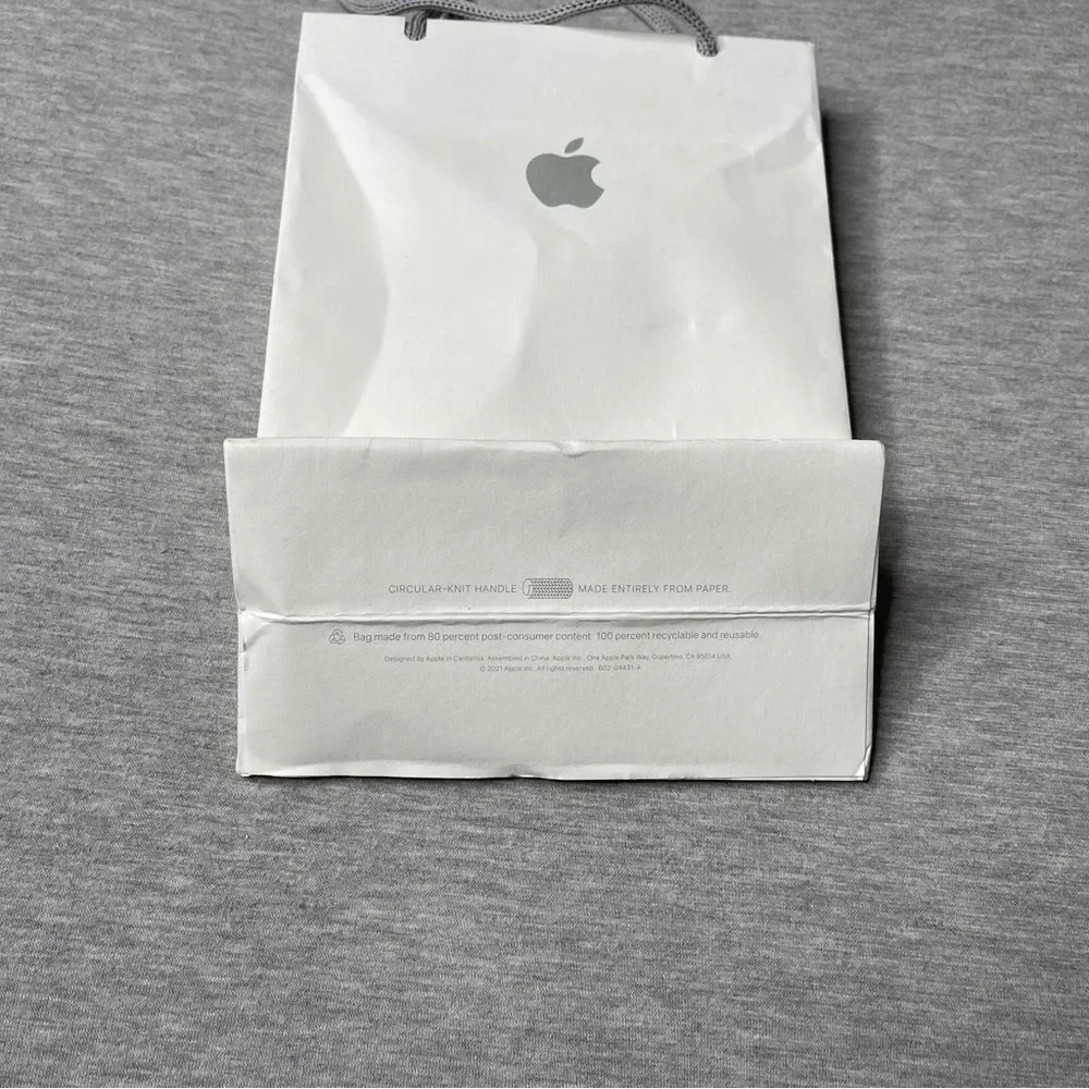 Apple Store 9”x6” White Gift Bag